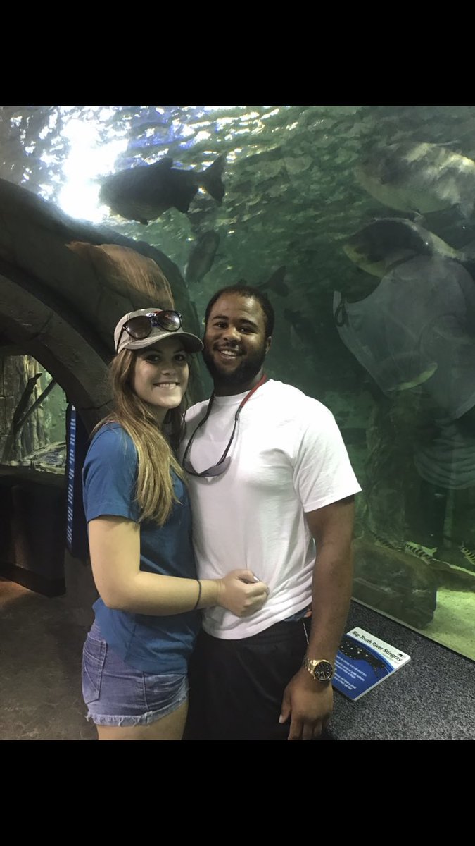 morgan_55's tweet photo. Screaming happy birthday to my heart and soul! I love you more than 140 characters lets me describe! I hope 21 is good to you babe. 🎉😘🎂💖 https://t.co/XeHIeDbpoQ