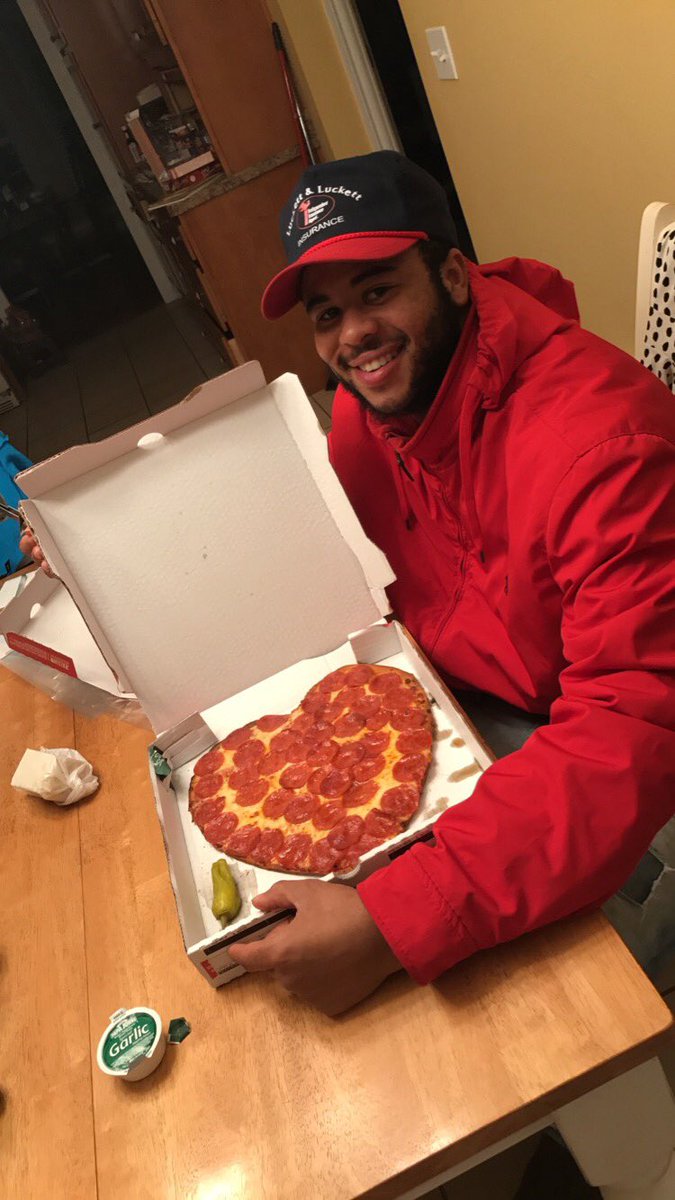 morgan_55's tweet photo. Screaming happy birthday to my heart and soul! I love you more than 140 characters lets me describe! I hope 21 is good to you babe. 🎉😘🎂💖 https://t.co/XeHIeDbpoQ