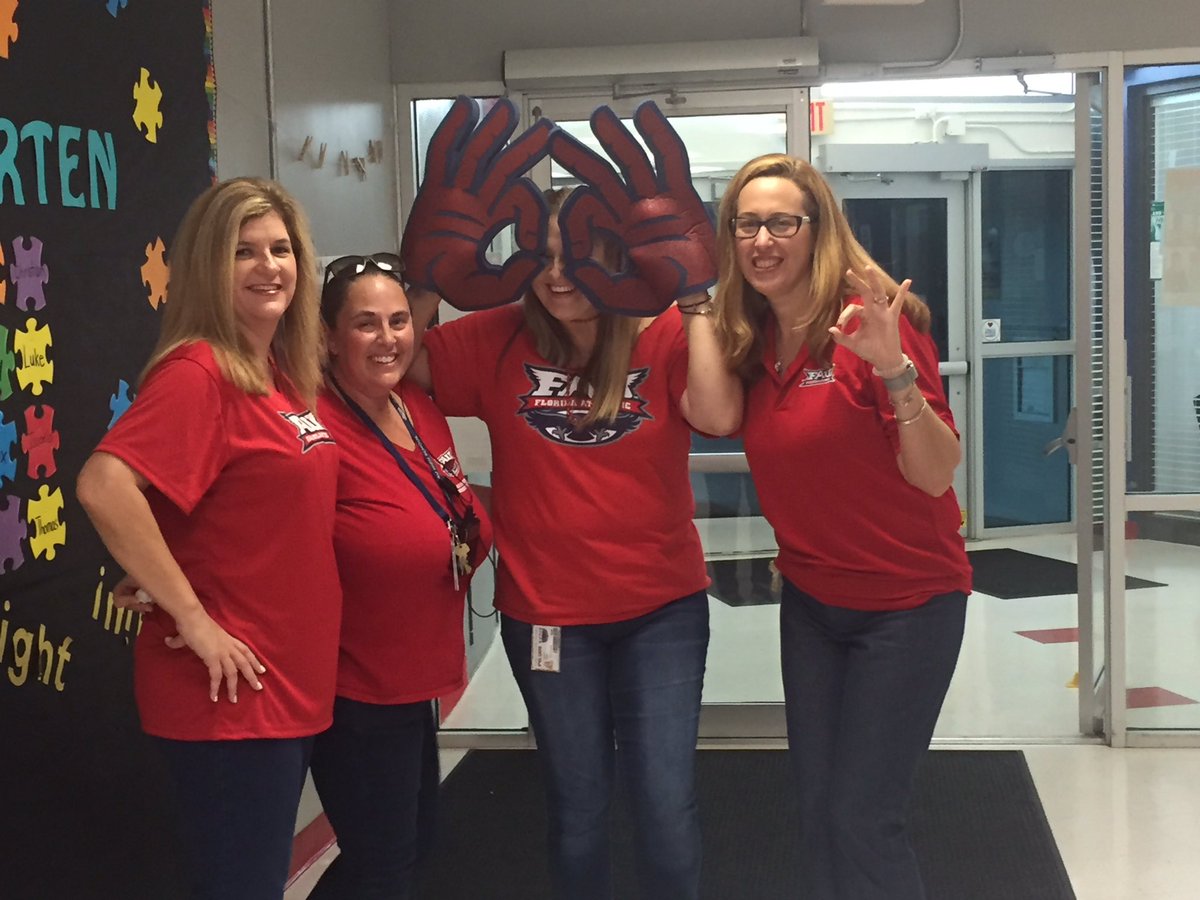 bees_sherry's tweet photo. Who's ready for some football???? ๐ #goowls #redout @ADHUS_FAUHS #checkoutmyshoes @ItsOwlTime #owlsignite https://t.co/65jL9Svyct