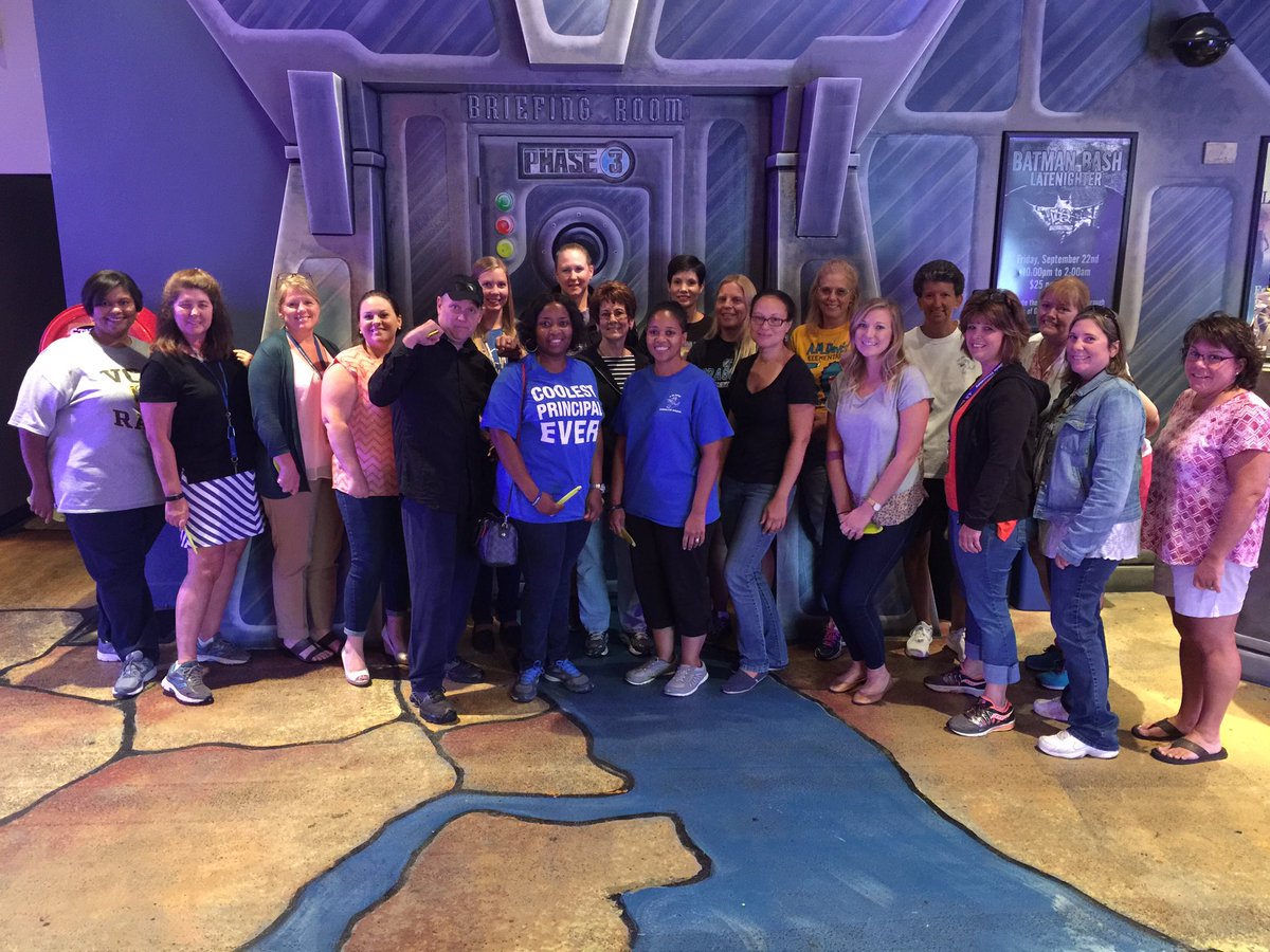 AMDavisElem's tweet photo. Team building for the best team #oneccps #whateverittakes https://t.co/QJPfgunn88