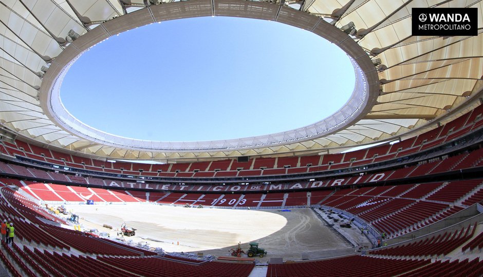 GALERÍA 📸
💡¡Instalada la cortina LED de la fachada oeste! 

👉 goo.gl/2qvQx2

#AúpaAtleti