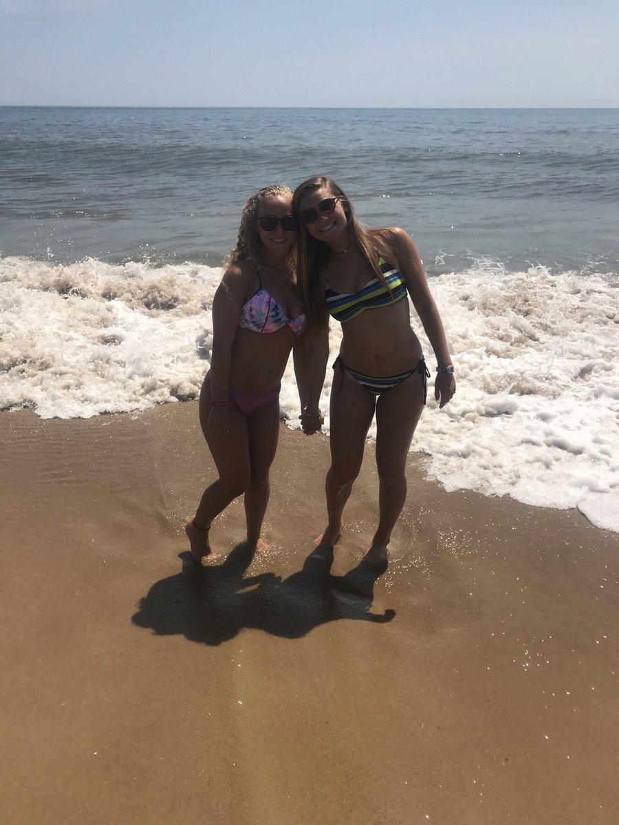 samsullivan_'s tweet photo. happy birthday to my bffs!! love you guys more then words and couldn't imagine life without you ❤️❤️ @jillsawyer_ @jess_sawyerr https://t.co/95SlaRRkoT