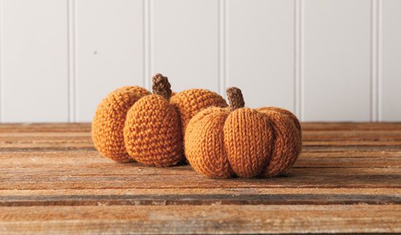 StitchtopiaUK's tweet photo. Hello September! We've rounded up some Autumn projects to get your teeth into! https://t.co/AxwRgTRO7d https://t.co/8w6b5BTXmb