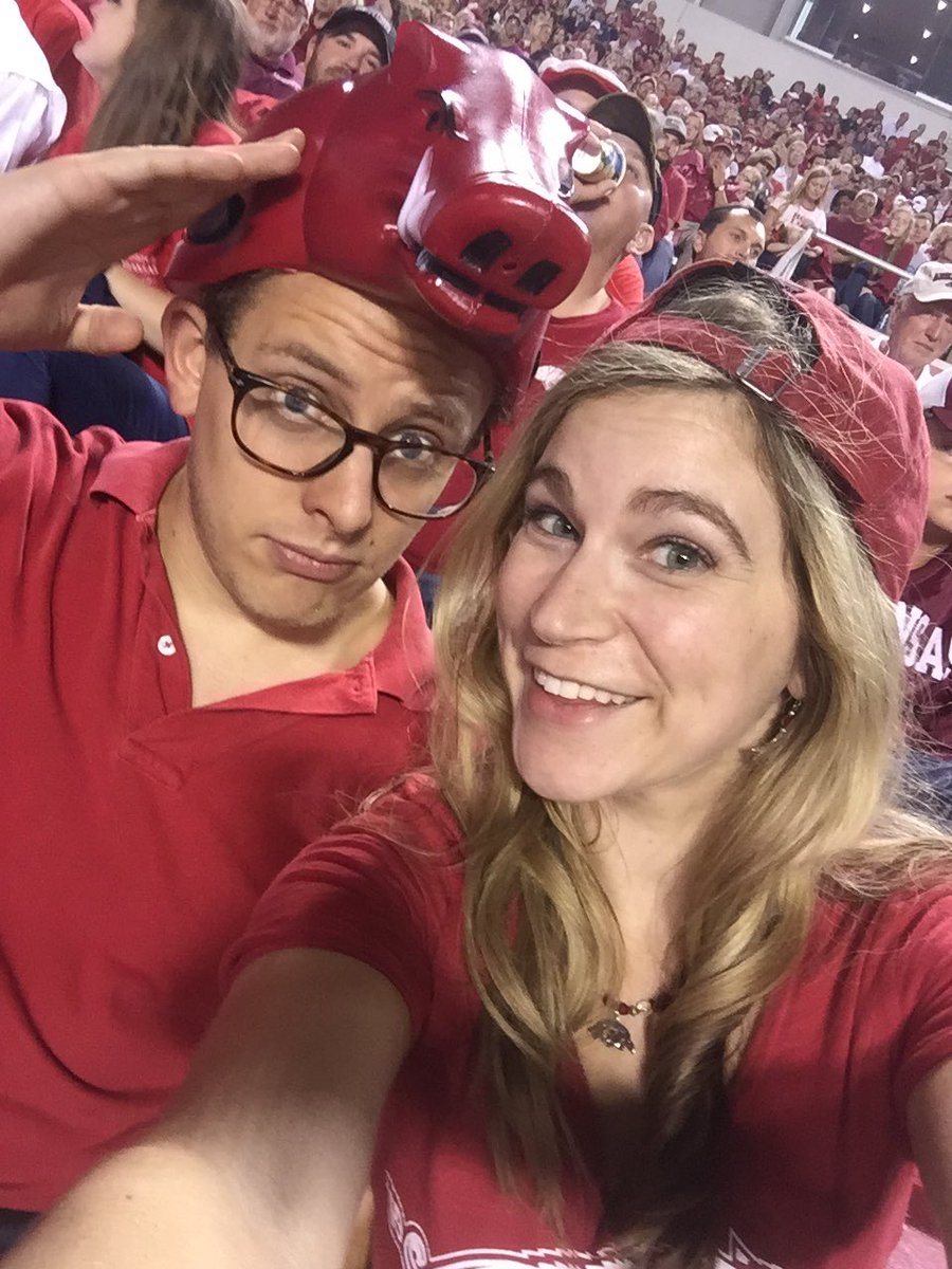 IListenBest's tweet photo. Hogs Game was super fun filled yesterday. Officially introducing friends to #LRGames one season at a time before it's too late!! #WPS https://t.co/SaxdcwkVwO
