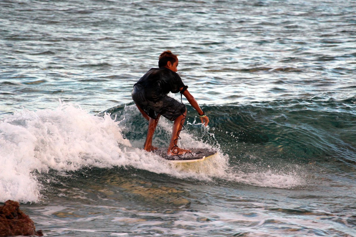 easyTahiti's tweet photo. #surf #rangiroa #pass #tiputa #passe #tuamotu #lifesbetterinrangiroa #easytahiti https://t.co/Jawc9XbUlC