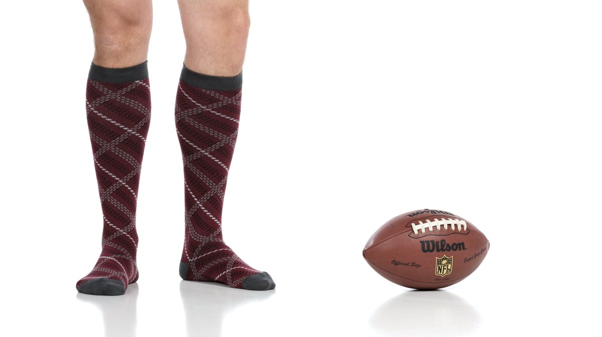 VIMVIGR's tweet photo. Happy #NationalCollegeColorsDay! Who's going to the @MontanaGrizFB home opener tomorrow?! #UMvsVALPO #GoGriz https://t.co/8jRD5JF1wp