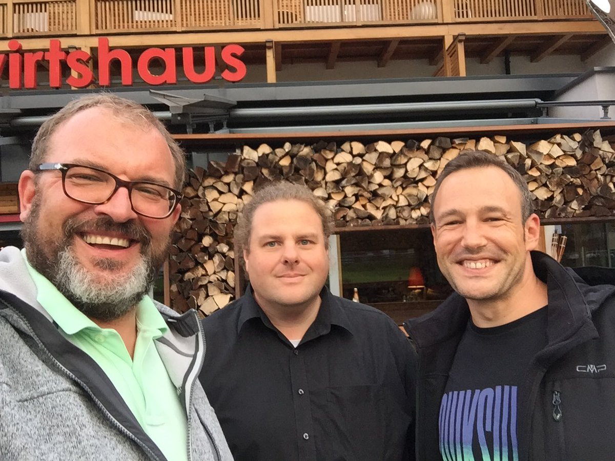 svendevertz's tweet photo. Regen ist rum, langsam klärt es auf...das kann nur eins bedeuten: DAS #cczk17 warmup startet!! 10 Years #cczk Yeaaah! @castlecamp #fsc18 https://t.co/44Ej7RTiAd