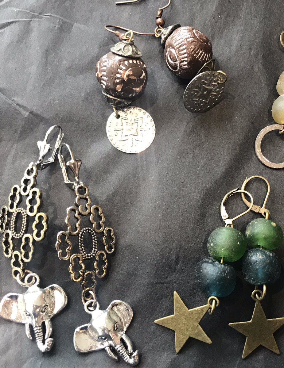 New #handmade earrings in now . 2 pairs for £15 ! <a href="/MelaMelaJaks/">Jackie Franklin</a> <a href="/lensburymembers/">Lensbury Members</a> <a href="/m2mmarketTW11/">mum2mumTW11</a> <a href="/HamptonPool/">Hampton Pool</a> <a href="/hubrichmond/">Mothership Community</a> <a href="/ilovekingstonuk/">I Love Kingston</a>