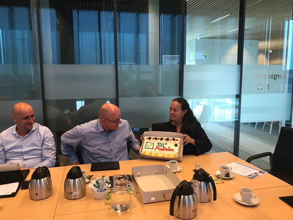 HendriksAstrid's tweet photo. Afspraak = afspraak. 100 profielen in Nrd Limburg vieren we! @RenateWestdijk @mljhendriks @DonThijssen #transparantie https://t.co/ZFcwBhscY4