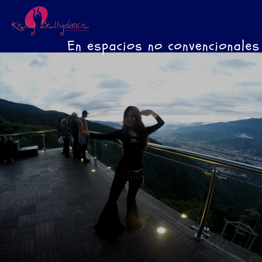 danz_kelly's tweet photo. Bailando en lo mas alto de nuestra Mérida @AndesVenezuela agradecida por su compañía #bellydancemérida #kellybellydance #teleférico https://t.co/lxtnQ05h2i
