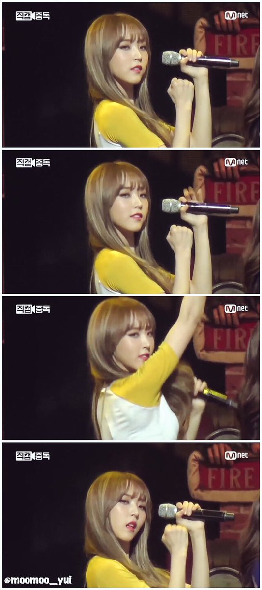 moomoo_yui's tweet photo. 這個眼神這個撩度ㅠㅠ
真的一不小心就會被我們星星撩到啊ㅠㅠ
想念金髮星星ㅠㅠ

#마마무 #문별 #문별이 #문스타 #mamamoo #moonbyul #moonstar https://t.co/5XgTIaOHSX