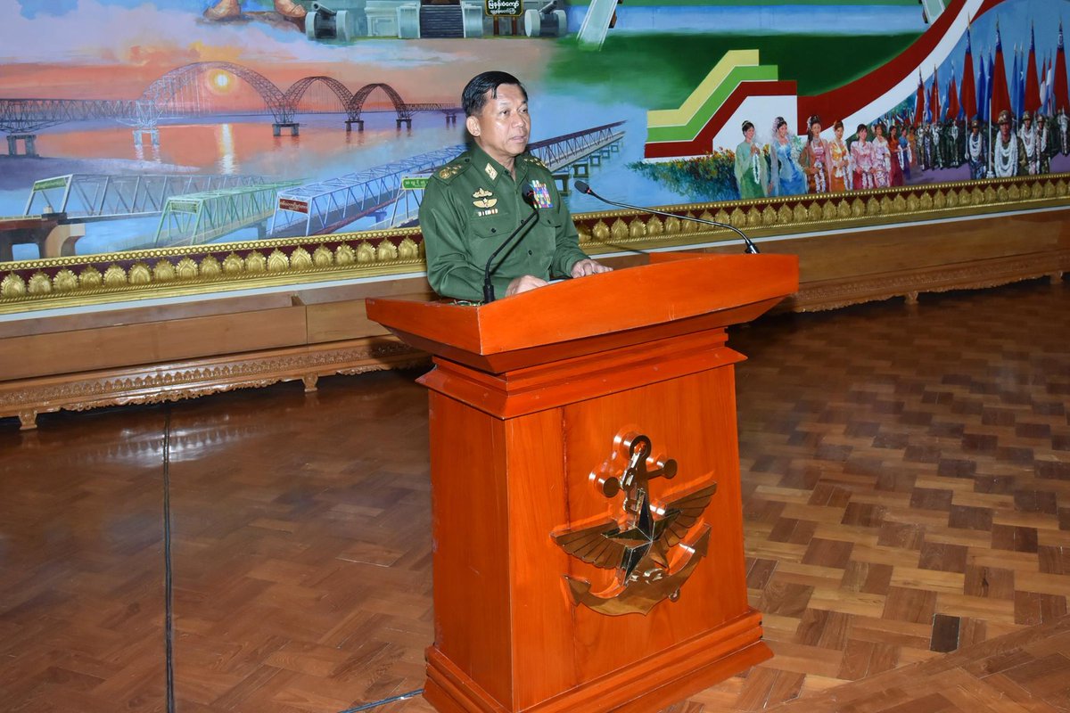 MilitaryMyanmar's tweet photo. ေနရပ္စြန္႔ခြာတိမ္းေရွာင္ေနရသည့္ ရခိုင္ေဒသခံျပည္သူမ်ားအတြက္ အလွဴေငြေပးအပ္ 
Facebook - https://t.co/3jy8zNvJc8
Web - https://t.co/Mju9ws64ZT https://t.co/aSQcyDVCcQ
