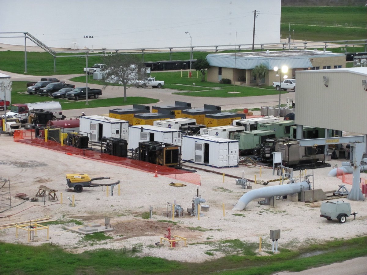 NiGenINT's tweet photo. 30" Pipeline purging project. 7,200 scfm capacity @ 95% purity at 2,000psi. #Petrochemical #PipelineServices https://t.co/5RNSx5kpen