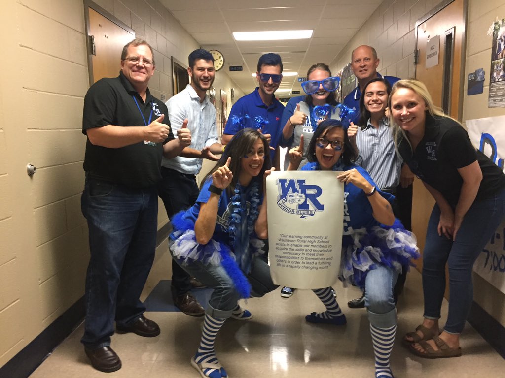 bunckinator6's tweet photo. Science teachers love WARU!! #warustaffspirit https://t.co/uHuUASMjnj