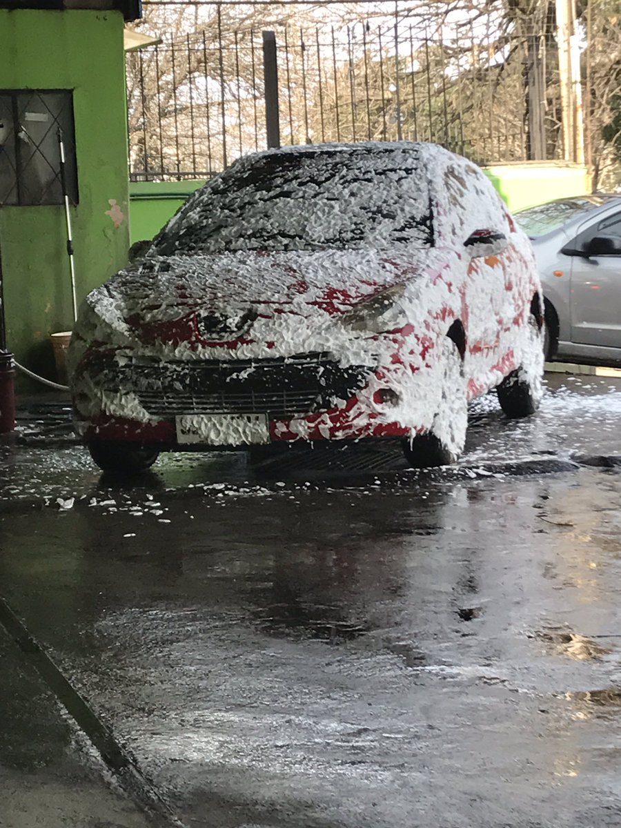 valenqf6's tweet photo. #Ansioso hasta q un día le tocó lavado! #LaDucha #SpaAutomotriz https://t.co/5YWMVAUdVk