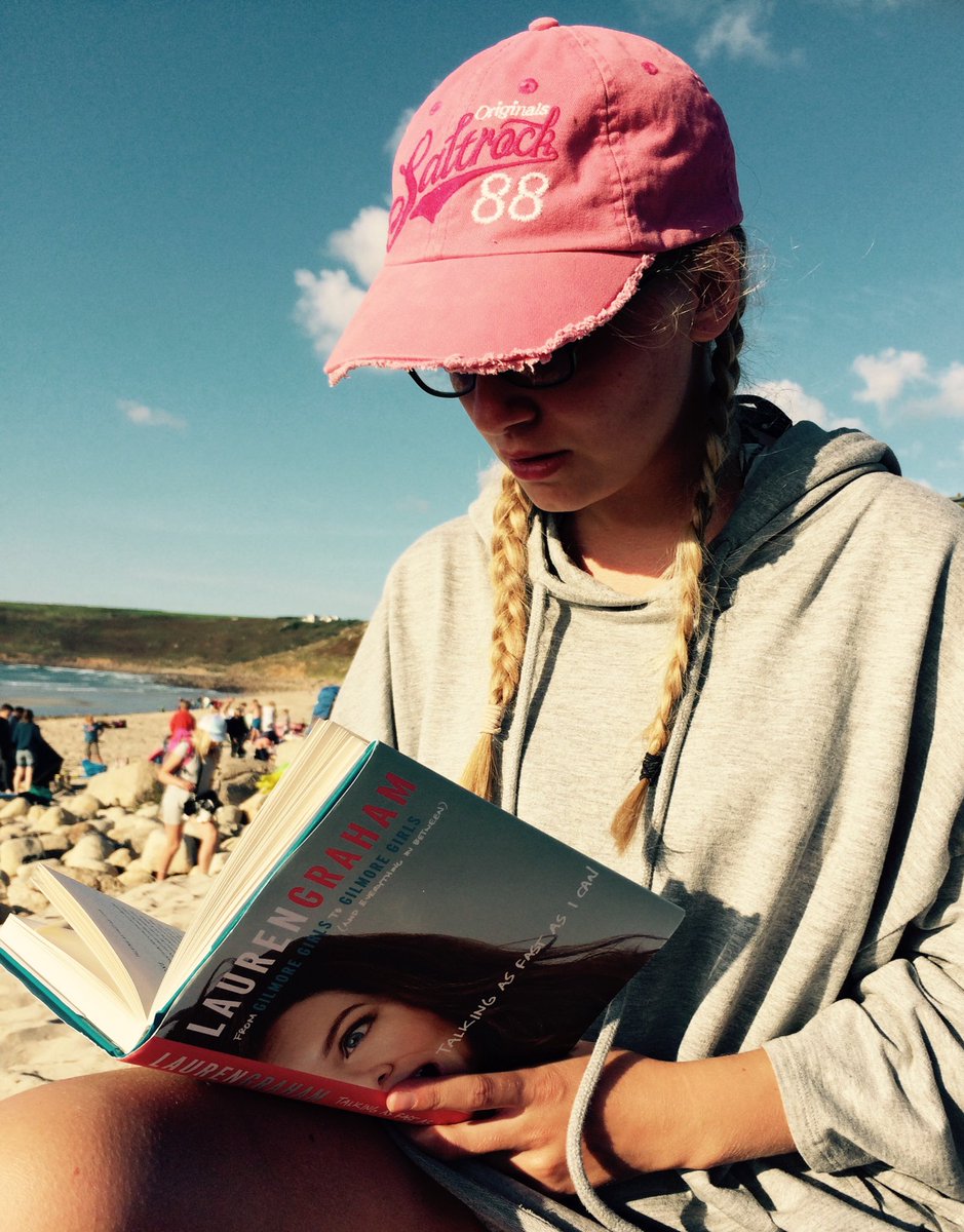 evasayer97's tweet photo. Reading as fast as I can because I can't put it down @thelaurengraham talking so much sense #relatableread #talkingasfastasican #beachread https://t.co/QvtSixYIHA