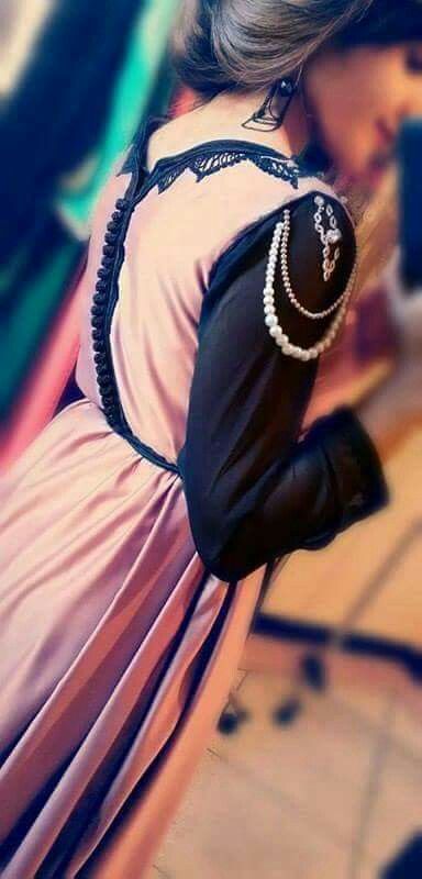 inass_____dz's tweet photo. zino💐 nhar☀️ lioom👇 saha👌 3idkom😍😘 https://t.co/pkpk7yAm7u
