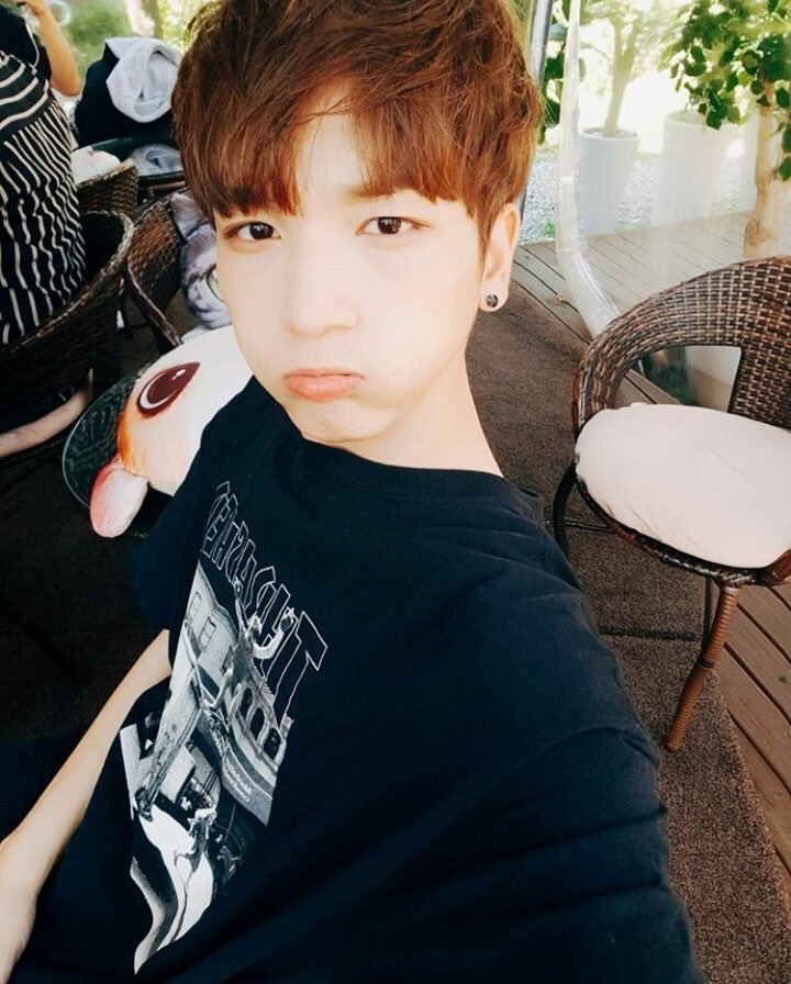 juwontakpics's tweet photo. he's been so busy lately bc of his upcoming debut. we're waiting~
#주원탁 #RAINZ #레인즈 #ItsRainingSoon ☔ https://t.co/N29xPbYGxU