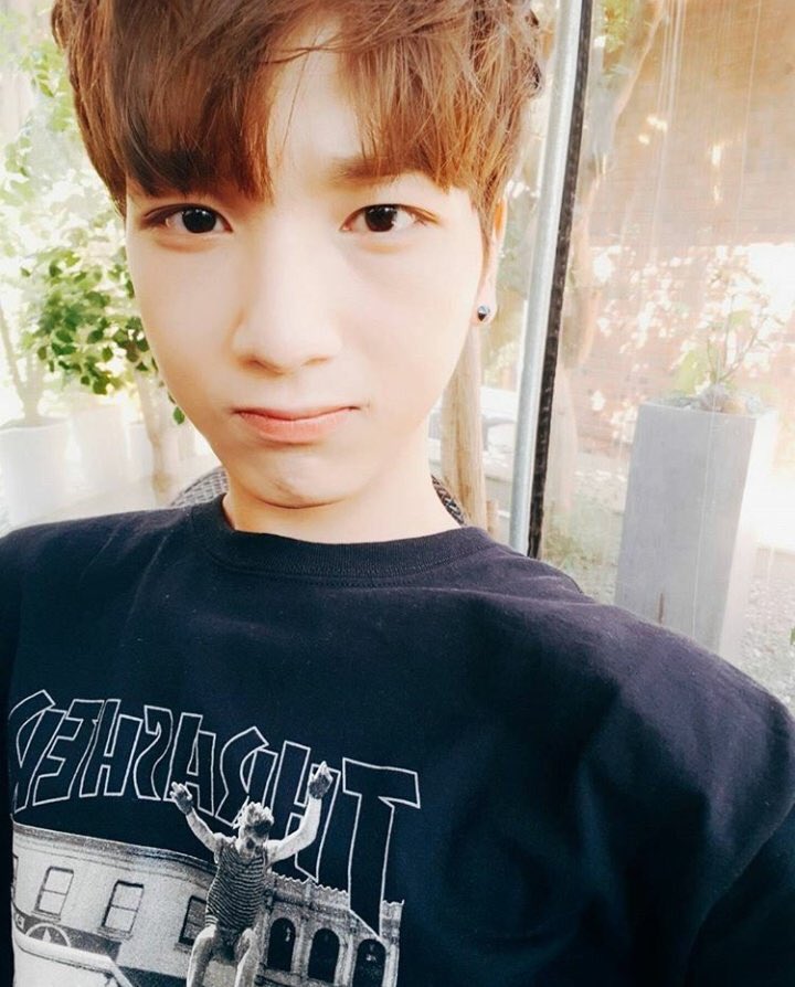 juwontakpics's tweet photo. he's been so busy lately bc of his upcoming debut. we're waiting~
#주원탁 #RAINZ #레인즈 #ItsRainingSoon ☔ https://t.co/N29xPbYGxU