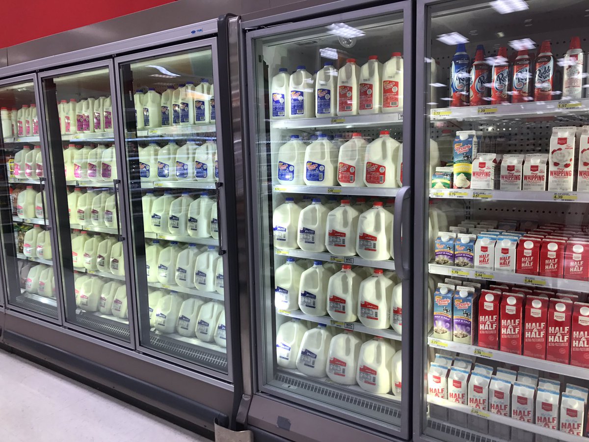 kialmorrison's tweet photo. 1539 Consumables Team ready for Labor Day! ๐๐
๐ฝ#D117Producesresults #Fruitsofmylaborday @A_Leigh_ @jamaal_edwards @Andrew050887 @kevinkoller https://t.co/wI30h2WPro