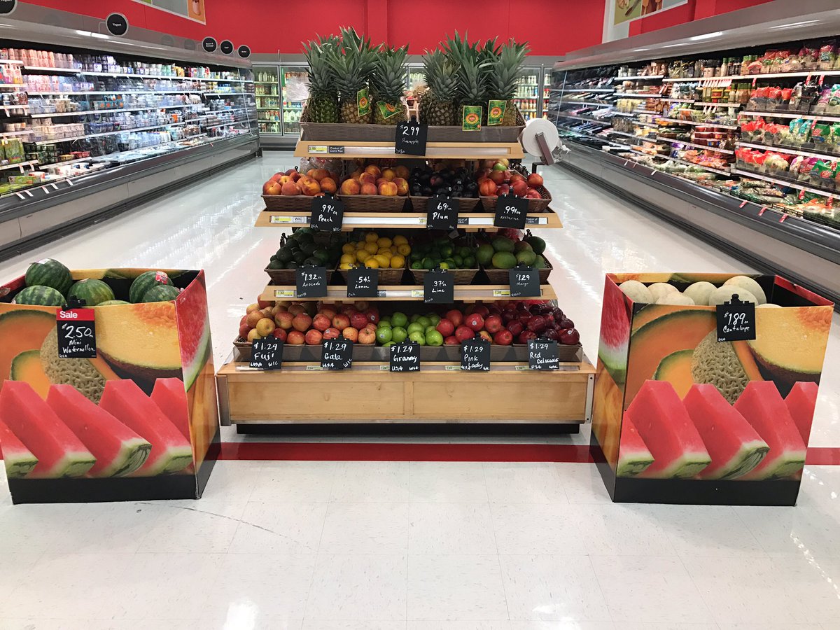 kialmorrison's tweet photo. 1539 Consumables Team ready for Labor Day! ๐๐
๐ฝ#D117Producesresults #Fruitsofmylaborday @A_Leigh_ @jamaal_edwards @Andrew050887 @kevinkoller https://t.co/wI30h2WPro