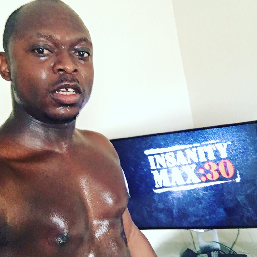 iambayish's tweet photo. #insanitymax30 #fit #fitness #motivation #bodytransformation #homeworkouts #fridayfightround1 #insipre #twitterselfie #noexcuse #diggingdeep https://t.co/k3hqaMJZw9