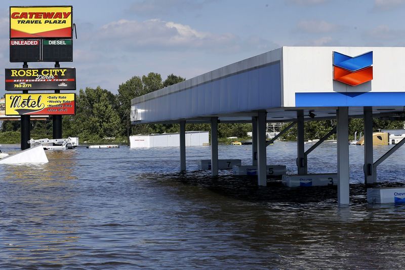 IssuerDirect's tweet photo. US gas prices hit 2yr highs as nation's largest refiners remained shut on Friday in the #HurricaneHarvey aftermath. https://t.co/XQmhWwOZNS https://t.co/qfJjTQH9fw