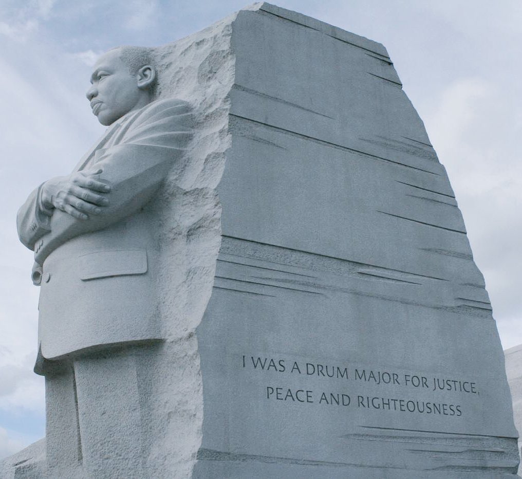 We stand with Dreamers. #DefendDACA, image size:1016x932