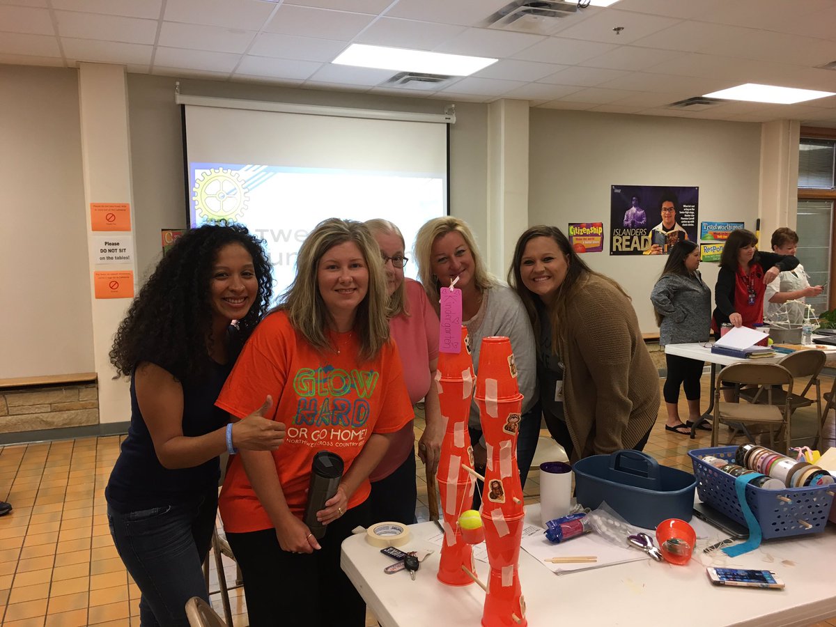 a_garcia25's tweet photo. #WeAreGIPS @HowardGI #RiseGI #IntentionalPL Kinder Rocks!!!! https://t.co/gxParsmcIH