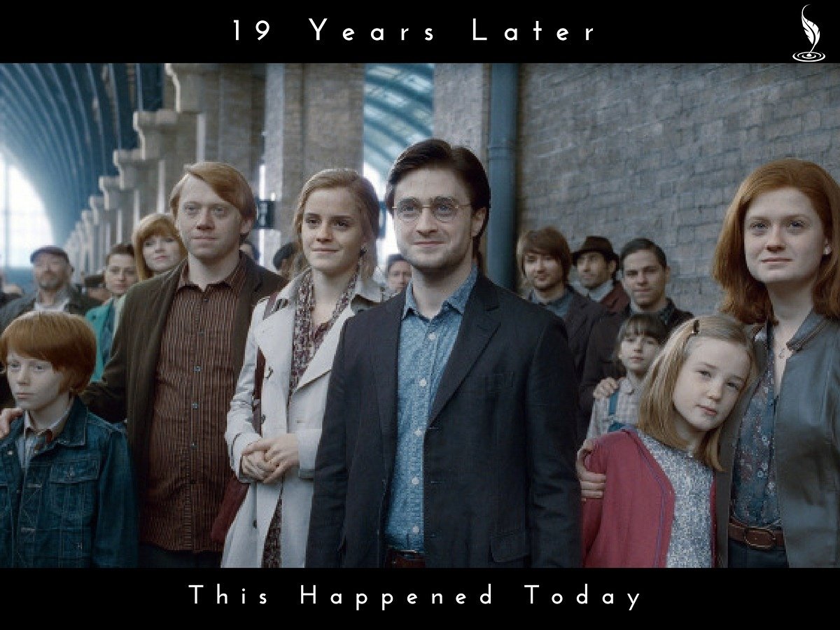 kathaastu's tweet photo. #19yearslater #HarryPotter #pottermore #potterhead #kingscross #platform934 #kathaastu https://t.co/zcKFHRl7ux