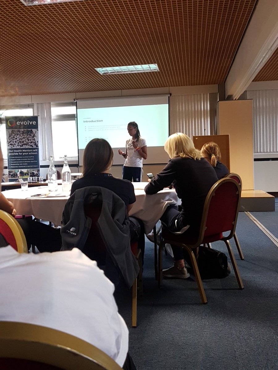 NikitaEvolve's tweet photo. Handwriting practise is needed more!! Good work @indea_evolve  #WeAreEvolve #mentormeet https://t.co/jdmv2tOQ1i