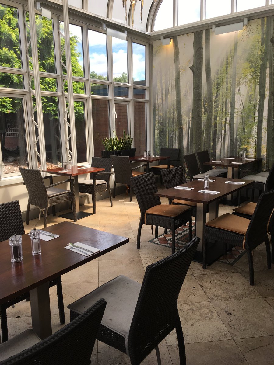 TrinityEventSol's tweet photo. Recently refurbed, @JurysEMA is the closest hotel to the airport, a great option for meetings! Thanks for supporting #TrinityTripleChallenge https://t.co/6RCjWgZym6