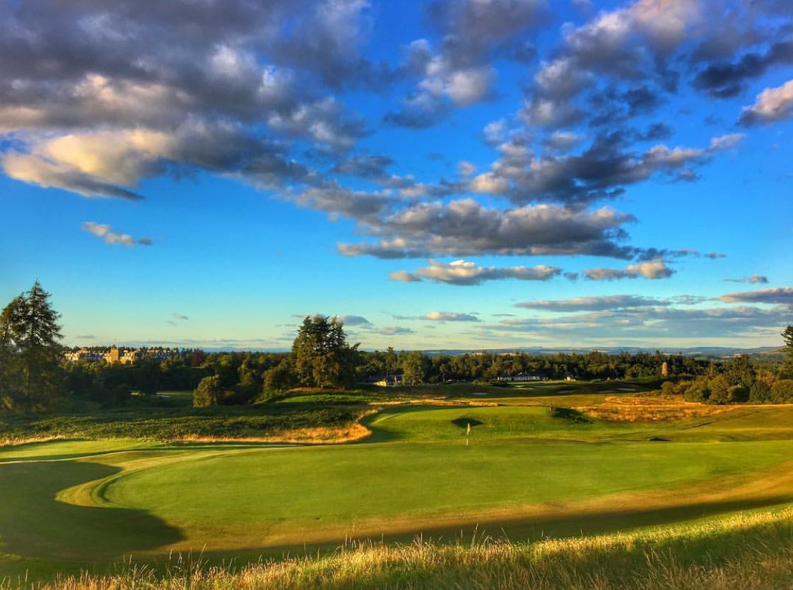 Now that's what we're talking about . . . #FridayFeeling 📸:IG/Cannonball163
