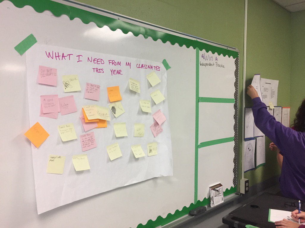 CMSPrincipals's tweet photo. #cmsvt DEVELOPMENTAL DESIGNS in action in science. #andoffwego https://t.co/lvPV8oHZ6Z
