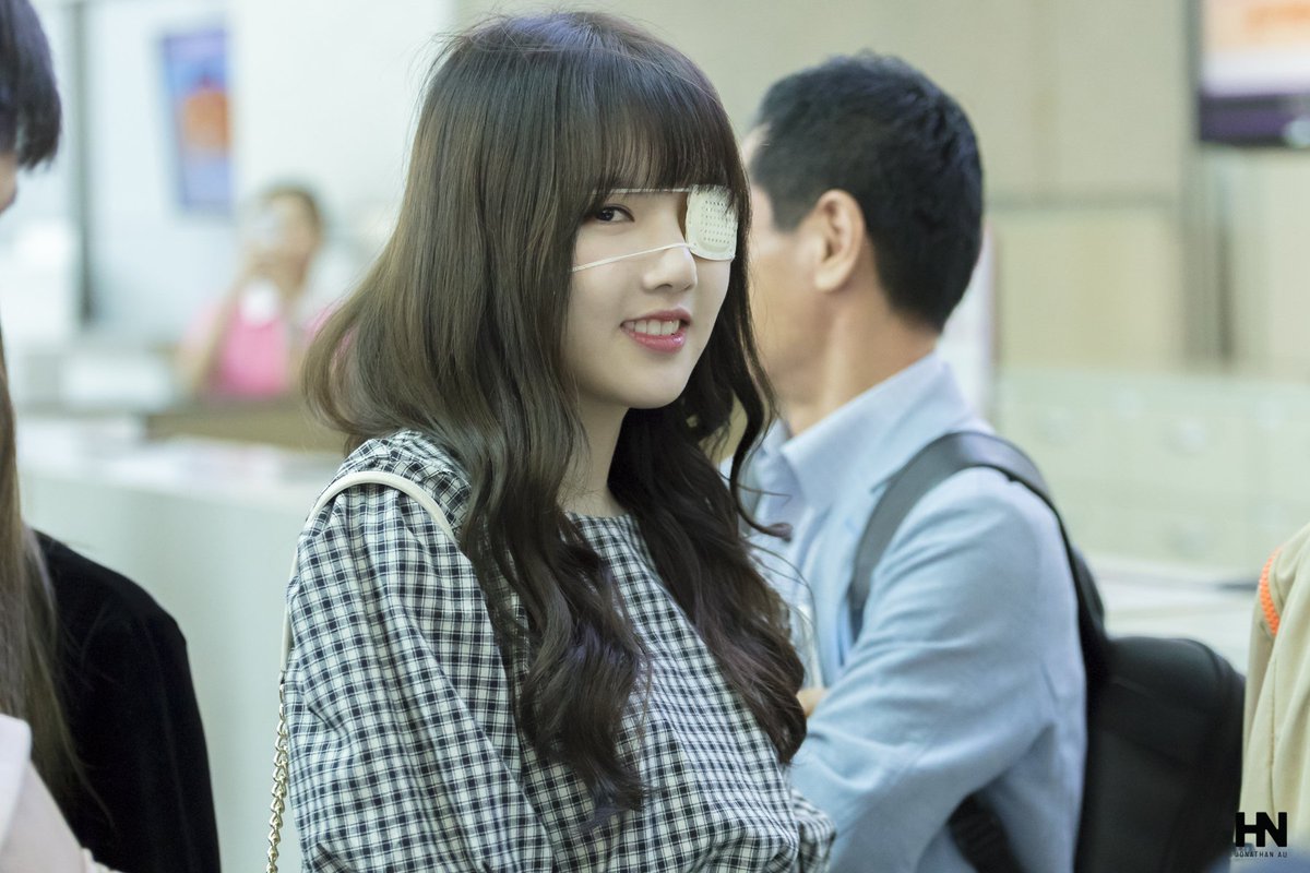 Yerinbbg's tweet photo. 170901 인천공항 출국2 #예린 #여자친구 #GFriend #Yerin https://t.co/G5ya3FGJ39