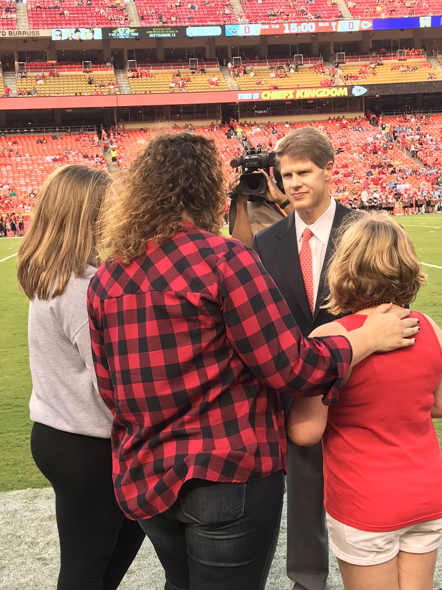 LDriskell39's tweet photo. Thanks Clark, and thanks @Chiefs @610SportsKC #CoachD https://t.co/3Bb0Xn6Cy5