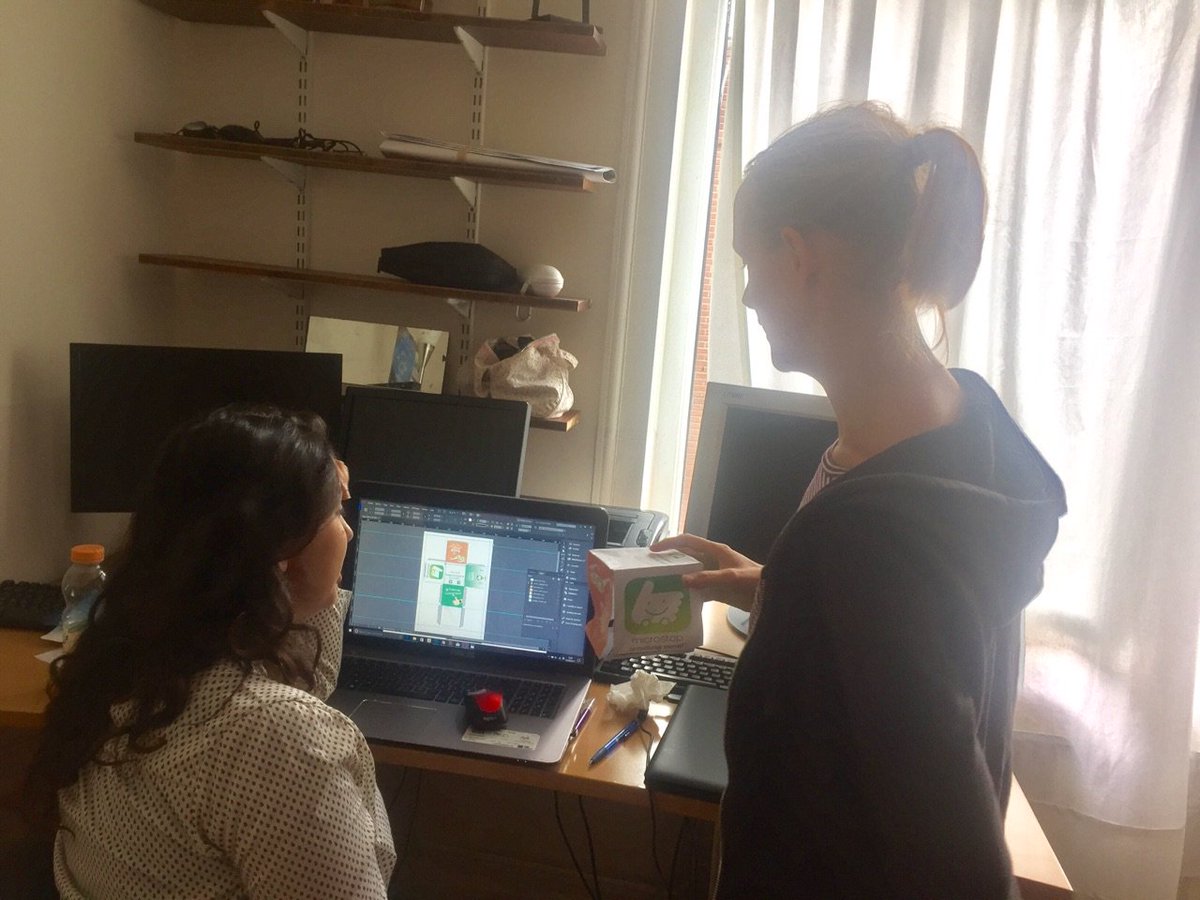 MicroStop tweet media