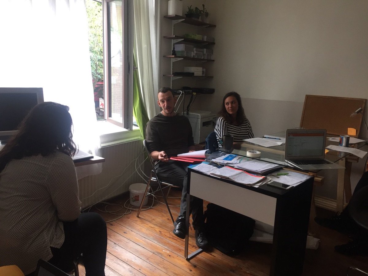 MicroStop tweet media