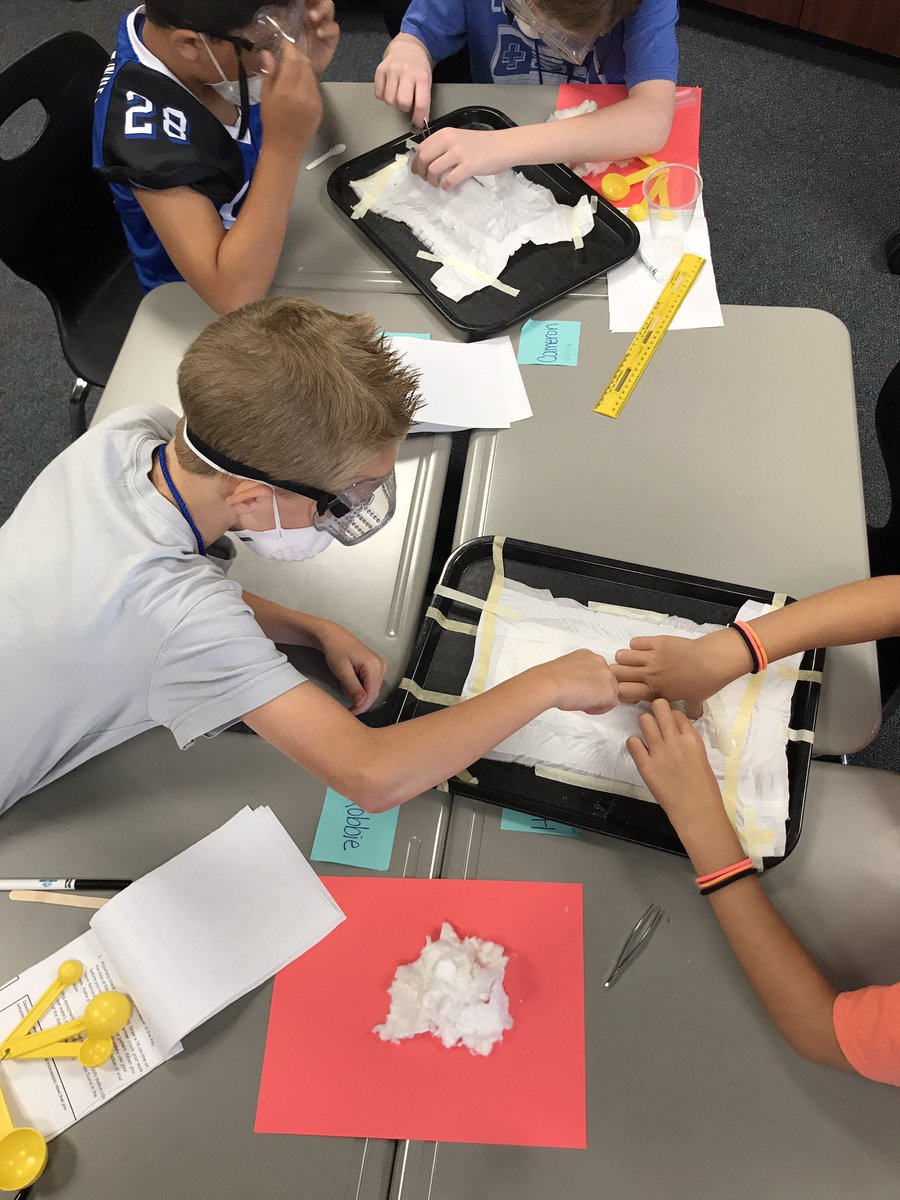 FlipFlopTeacher's tweet photo. #5thgradescience @5thgraderangers #diaperdissection #whattoolsdidyouuse @tkmotley https://t.co/WmMeu4QltO
