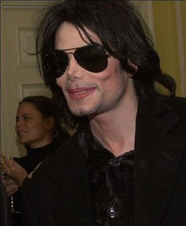 YLifeloveM's tweet photo. @Smooth_MJ14 @210lauramary @ReignsJackson @TauschManuela @KkKriszti77 @Mickey_Mj1 @chellsee721  https://t.co/OEBl95gywP