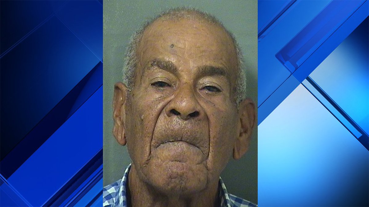 South Florida man threatens to cut off wife's arms if she refuses sex bit.ly/2wsJ2A3?utm_me… https://t.co/BejOi1sDfK