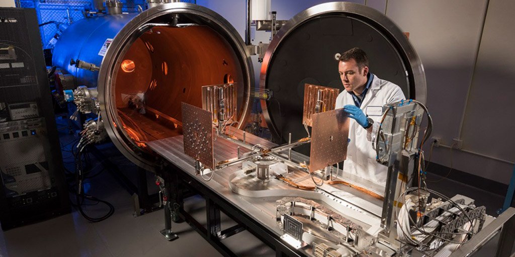LockheedMartin's tweet photo. Electron guns, cognitive computing systems and other things you’ll find inside a top defense company’s lab. https://t.co/8XXXX96MBB https://t.co/bx2JeDhR1A