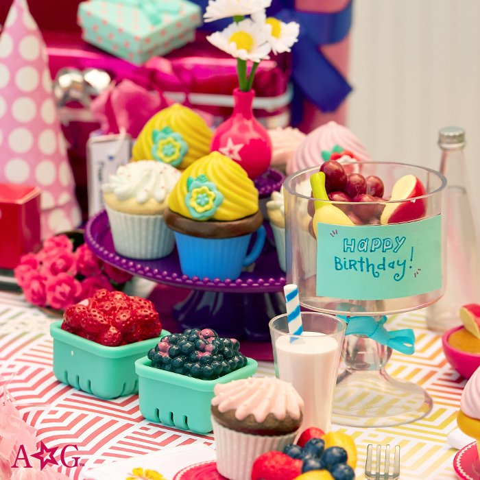 American_Girl's tweet photo. Gather all the goodies for a September soiree, because it’s time to celebrate this month’s birthdays! Who has a birthday coming up? #HBD https://t.co/0IVsrhHyn4