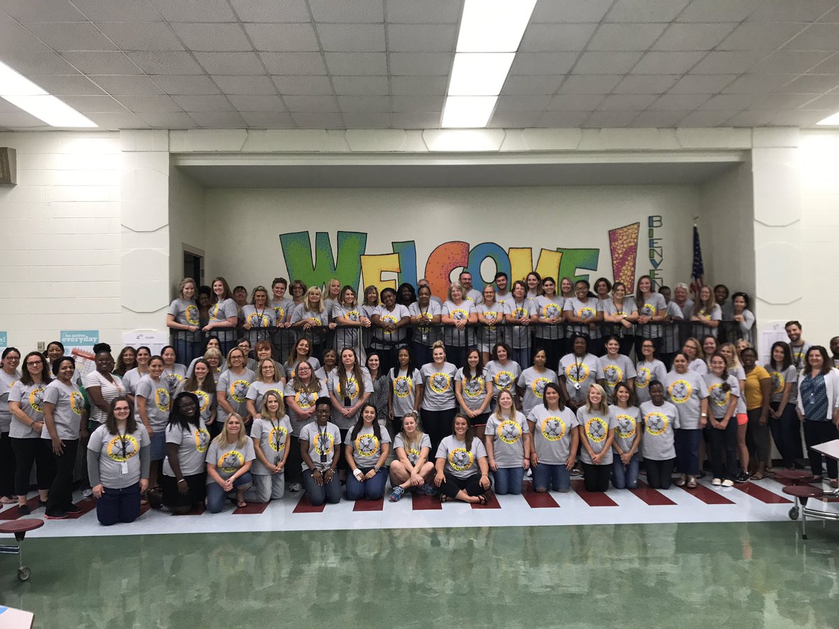 CounselorIMC's tweet photo. We are ready for the start of a new school year! #weRUNasONE #OneCCPS #ChalkleyStrong https://t.co/UVjiqiuKXJ