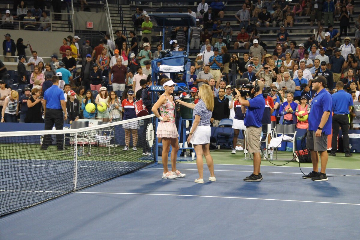 Radwanska_Fans's tweet photo. Aga in action #4 #USOpen https://t.co/9OQzt4Jyhz