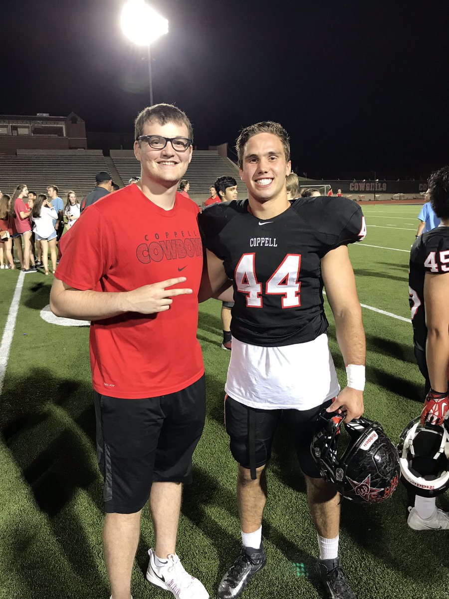 drewleroy's tweet photo. Best of luck to my little bro, @piercem44, as he embarks on his senior season!! It's been blessing to watch you grow up! #44 #ysforlife https://t.co/Cz9QFdLsTn