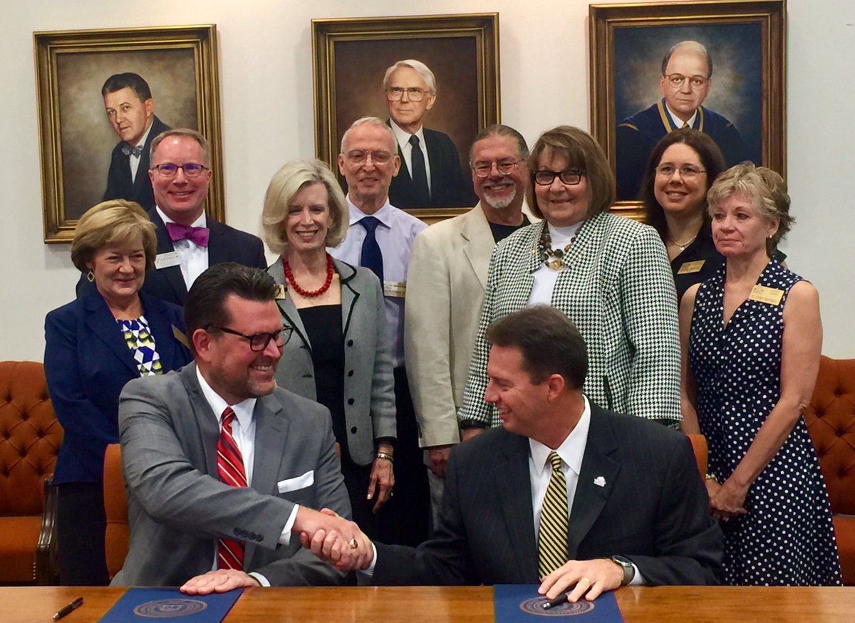 GaSouthwestern's tweet photo. A great day in Americus! We are extremely proud to sign a new articulation agreement with @southgatech. https://t.co/NoccBFoCAD