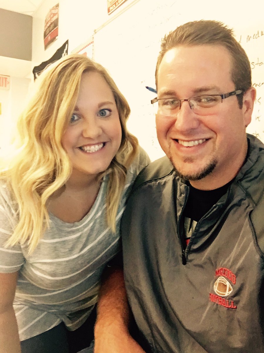 MsNicholsMMS's tweet photo. Co-worker, realtor, reality checker, support system. #WeAreFamily #B2SBlitz @Thullman_ELA https://t.co/Zr6R6Z9Fkw