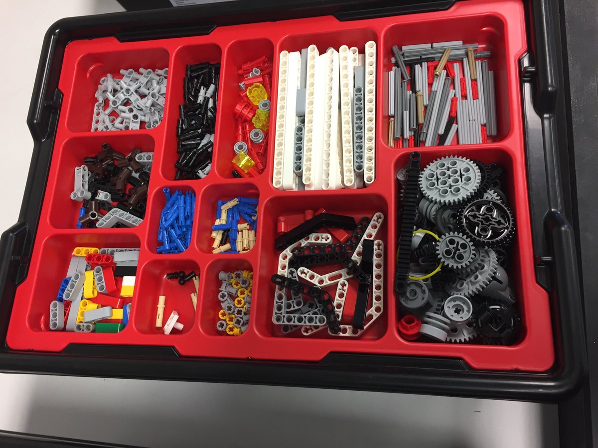 elvina24's tweet photo. #Organizing makes my ❤️ feel good! #MSrobotics #legomindstormsev3 #beginningoftheschoolyear #myflinthill https://t.co/X3LkKCVZuO