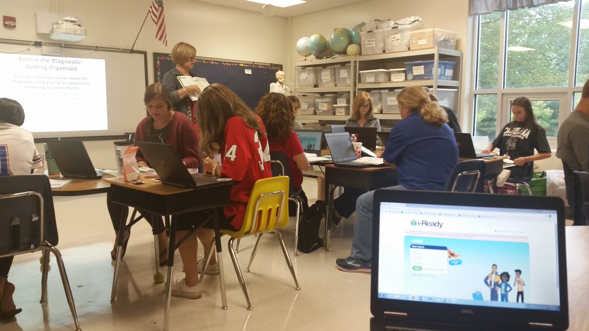 MrsJKirkley's tweet photo. Learning new programs and applying our writing training! RFF Days are so beneficial! https://t.co/ZF6gT5etPa